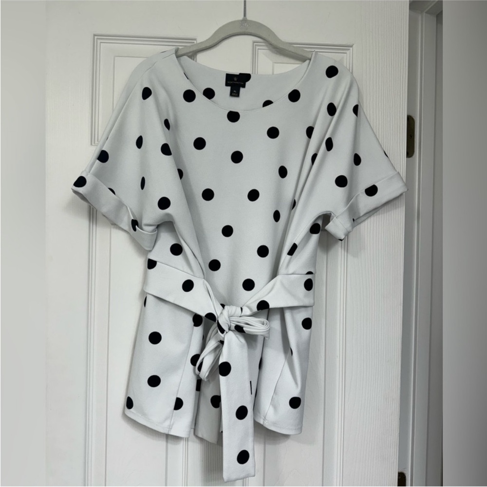 Worthington White Top with Black Dots Size XL